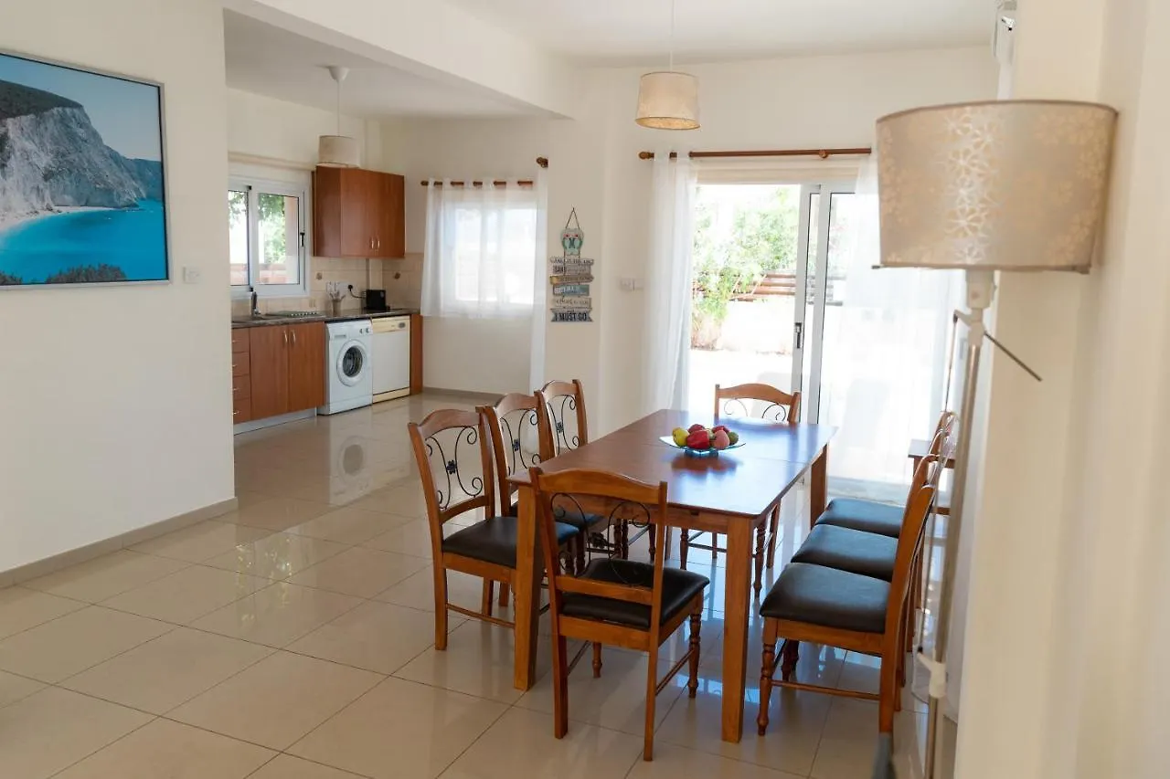 Konnos Villa Ekaterina Πρωταράς 0*,